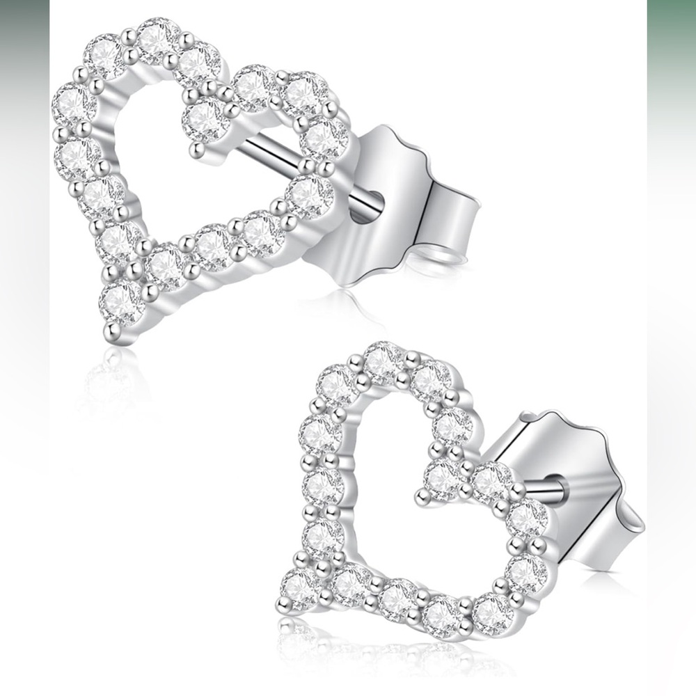BNIB Moissanite Heart Stud Earrings SET IN 925 Sterling silver